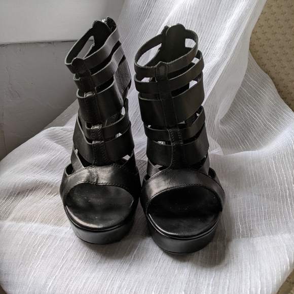 Wedge Sandals - Picture 3 of 12